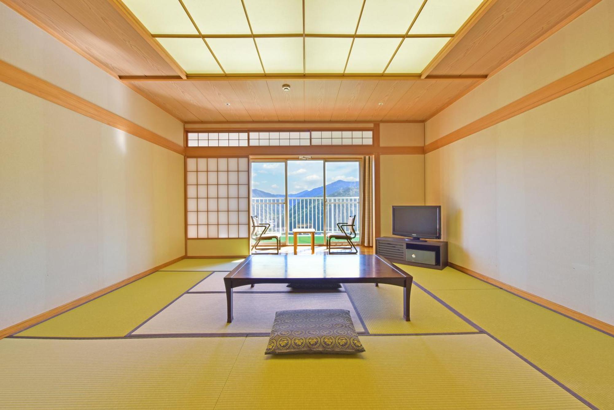Ooedo-Onsen Monogatari Gero Shinkan Camera foto